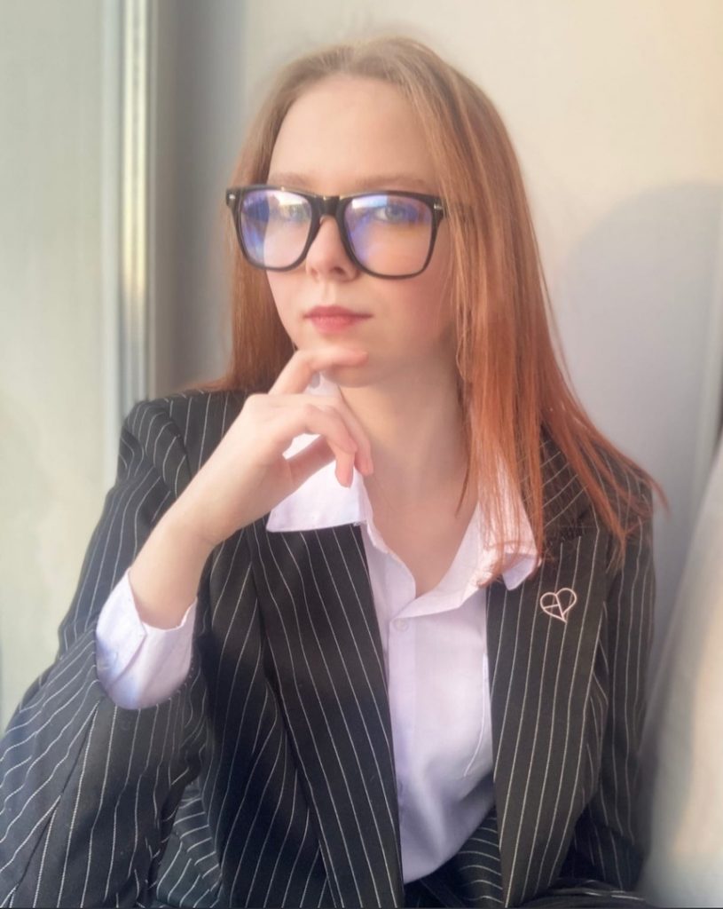 Марина Оленева