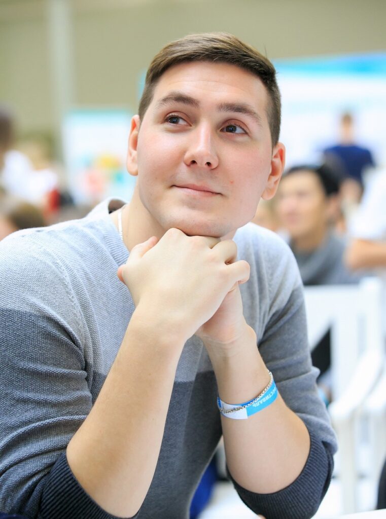 Павел Петров