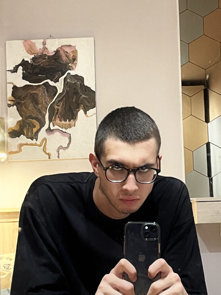 Артём Данилов