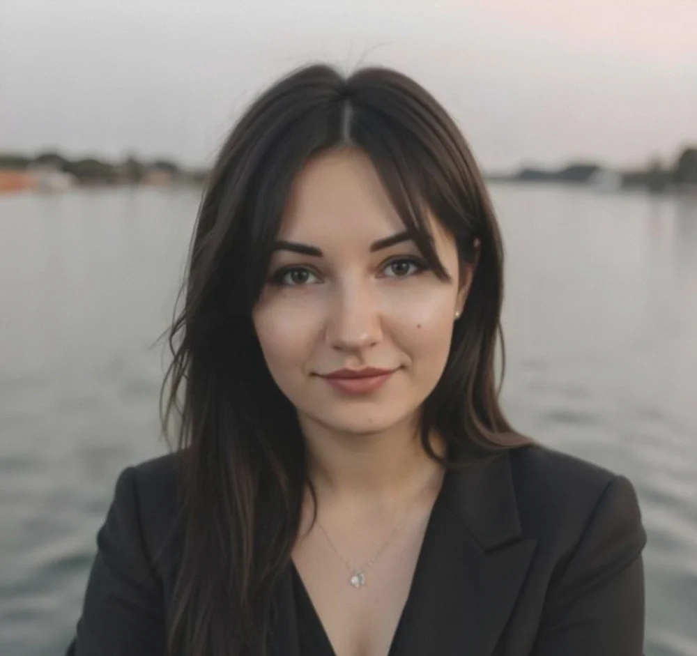 Юлия Ли
